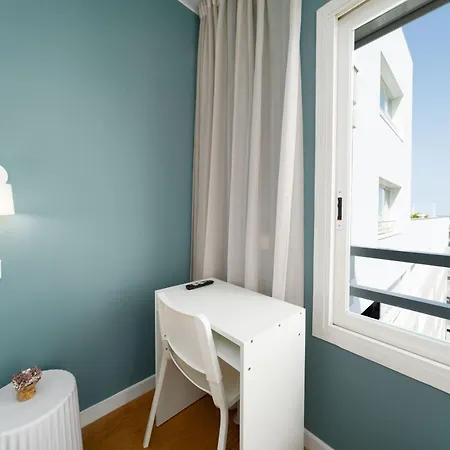 Expo - Double With Ac And Views Konukevi Lisboa